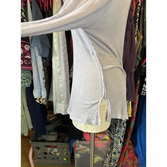 Intimately Free People Silver/Gray Long Sleeve Knit Lightweight L NWOT Raw Hem - Picture 6 of 10